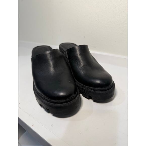 Gianni Bini Women’s Black Leather Platform Chunky Lug Sole Clog Mules 9.5 - Picture 15 of 16